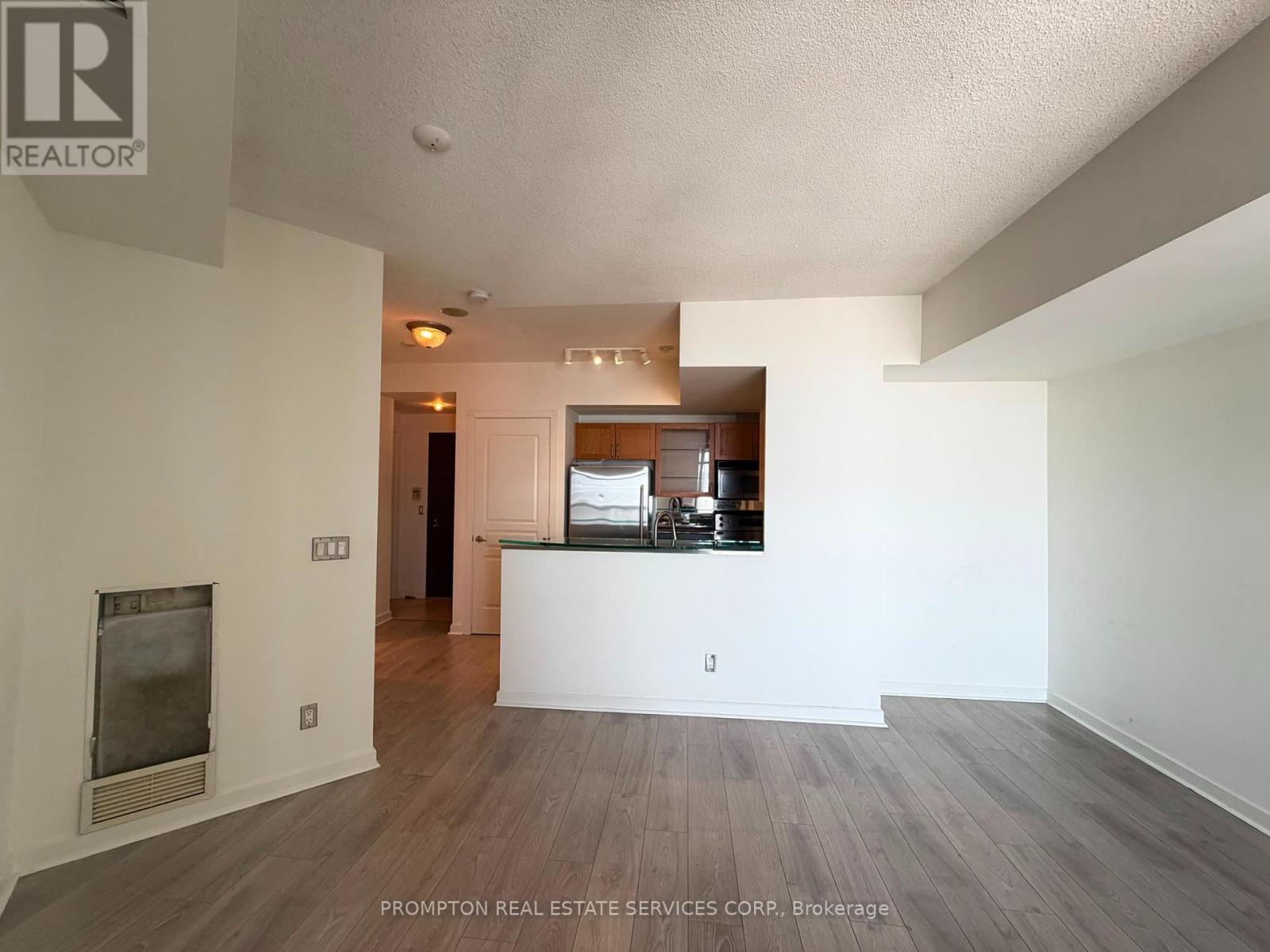 1107 - 438 RICHMOND STREET W