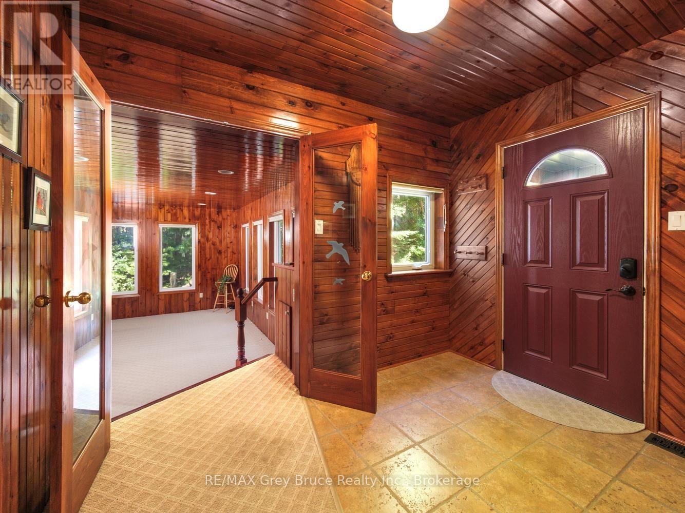 30 Riverside Place, South Bruce Peninsula, Ontario  N0H 2G0 - Photo 4 - X13582076