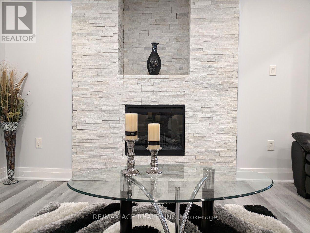 29 Frampton Road, Brampton, Ontario  L7A 4E1 - Photo 6 - W13582050