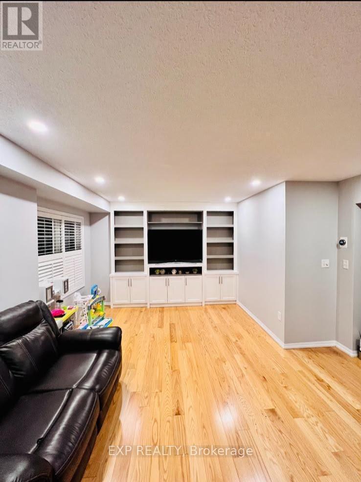 21 Bevington Road, Brampton, Ontario  L7A 0R9 - Photo 3 - W13582068