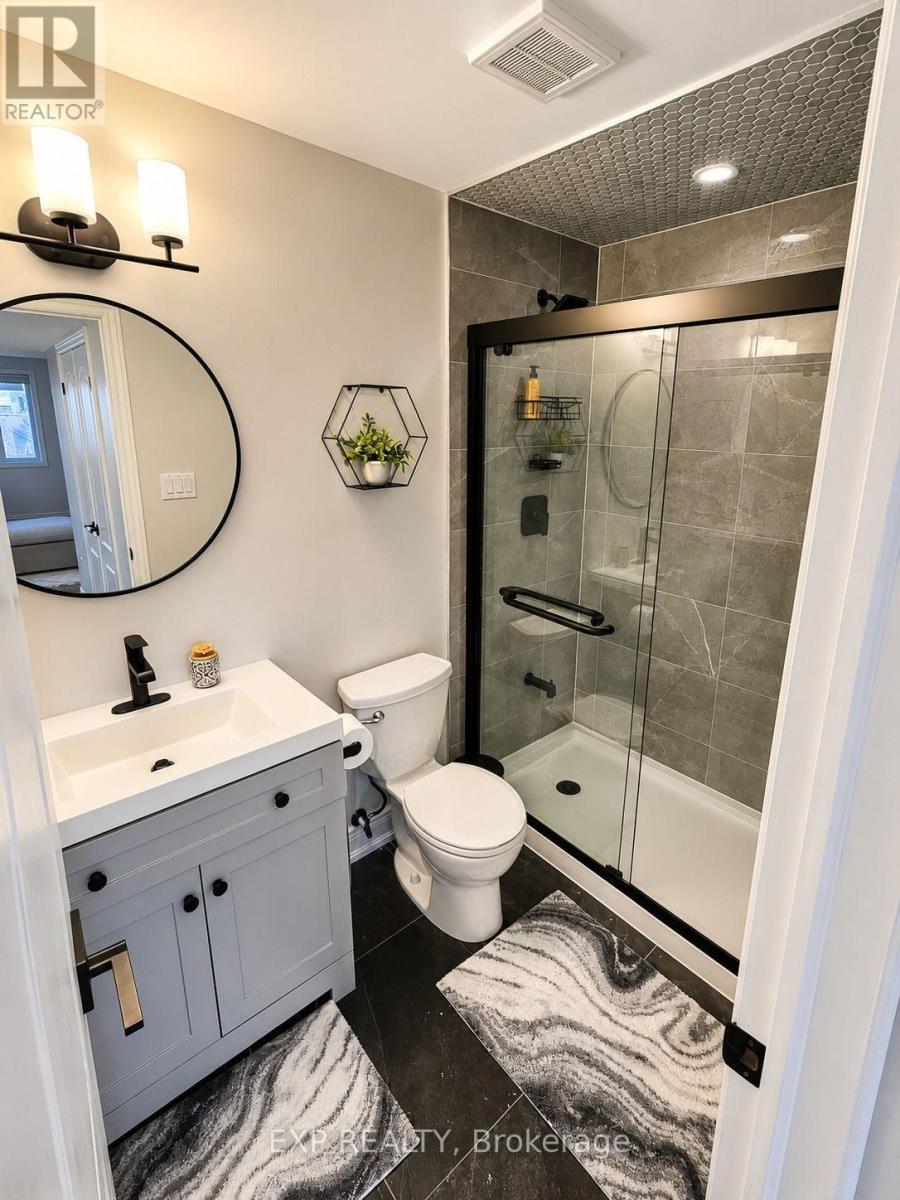 77 Hollybrook Trail, Kitchener, Ontario  N2R 0M7 - Photo 14 - X13582070