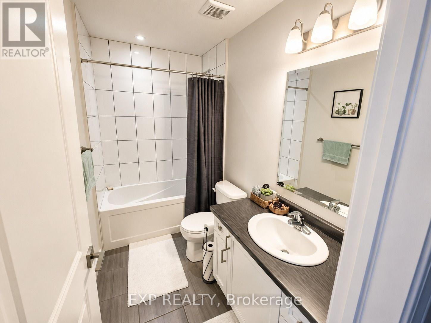 77 Hollybrook Trail, Kitchener, Ontario  N2R 0M7 - Photo 21 - X13582070