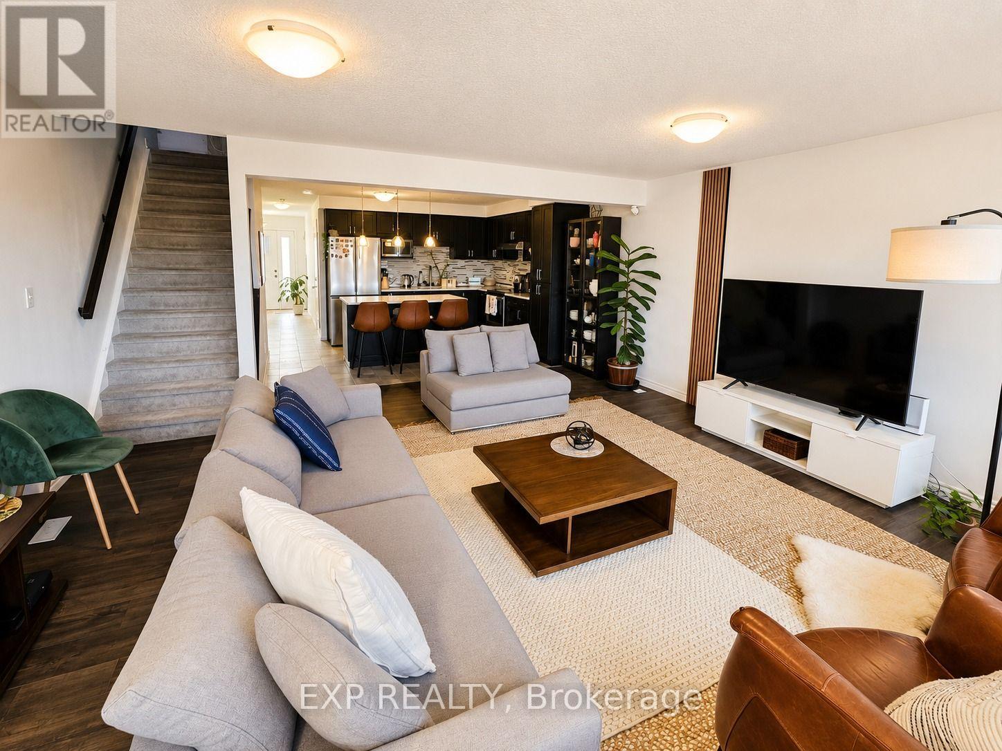 77 Hollybrook Trail, Kitchener, Ontario  N2R 0M7 - Photo 4 - X13582070