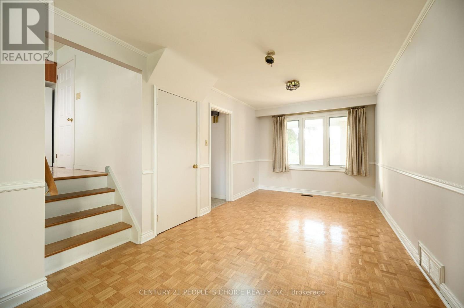 2132 Hixon Street, Oakville, Ontario L6L 1T4 - Photo 6 - W13580488