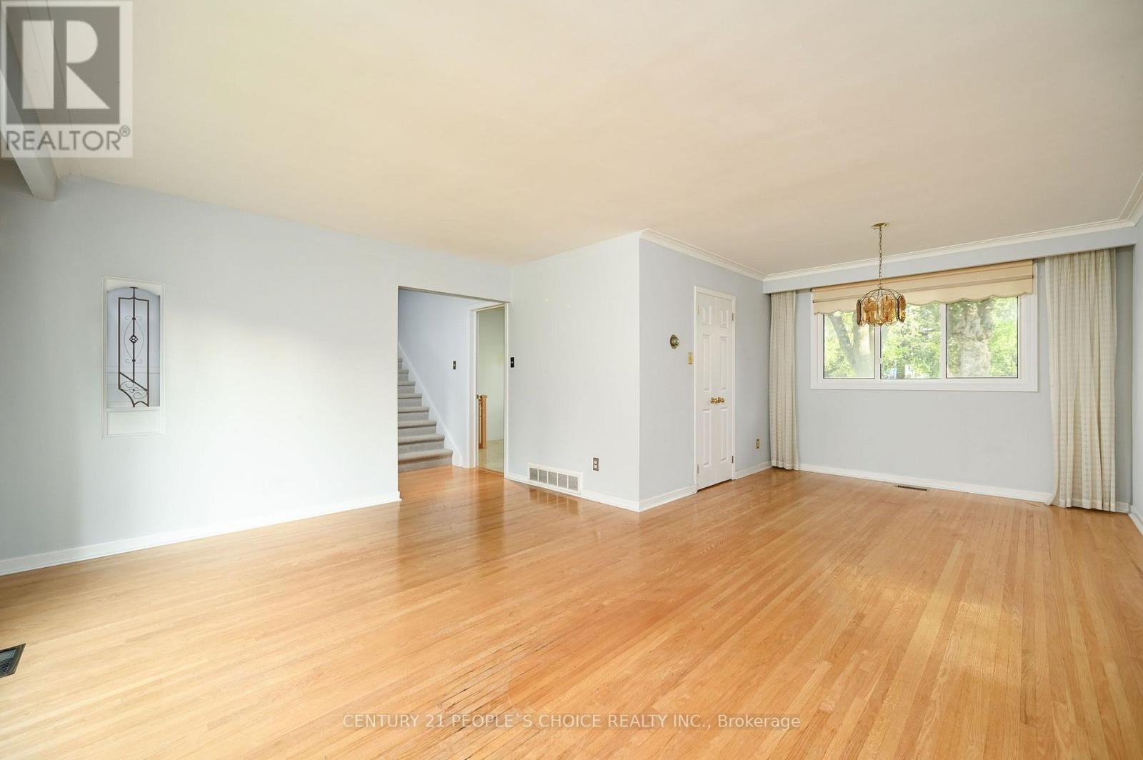 2132 Hixon Street, Oakville, Ontario L6L 1T4 - Photo 8 - W13580488