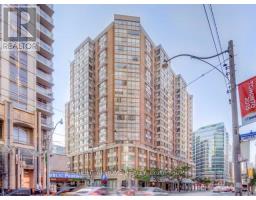 906 - 717 BAY STREET, Toronto, Ontario