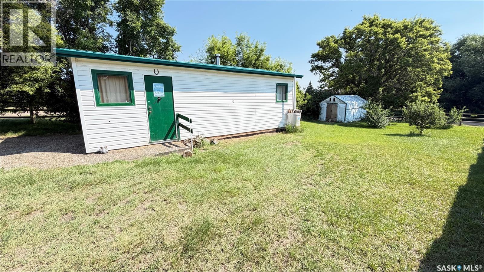 St 24 2nd Street, Tompkins, Saskatchewan  S0N 2S0 - Photo 1 - SK043046