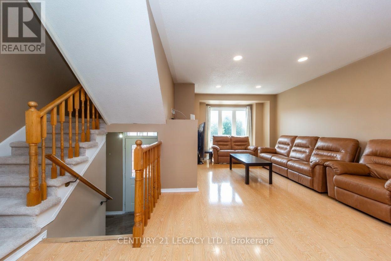 20 Twigg Drive, Ajax, Ontario  L1Z 1G4 - Photo 7 - E13582094