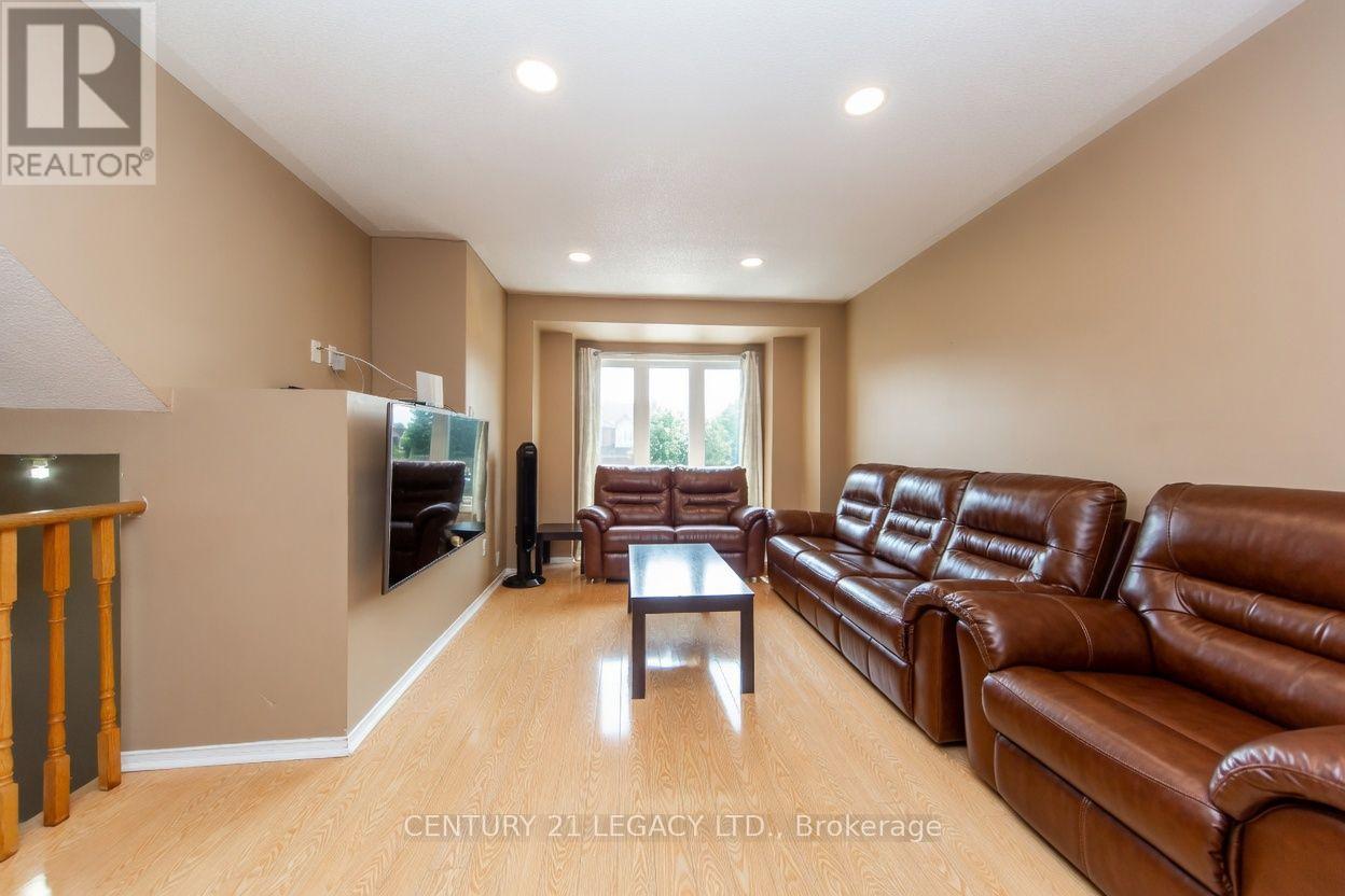 20 Twigg Drive, Ajax, Ontario  L1Z 1G4 - Photo 9 - E13582094