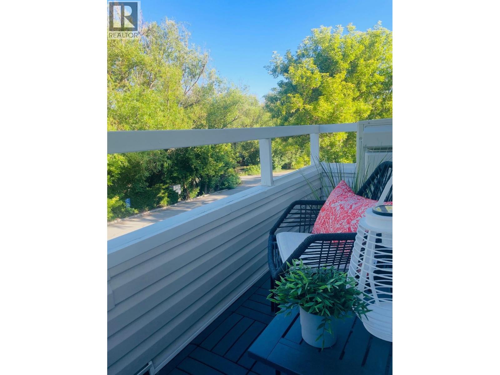 Listing image 24
