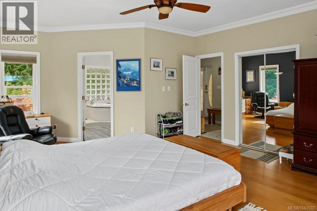 For Sale: 2305 Mate Pl, Nanoose Bay, ON | 4 Bed, 3 Bath House for $295,000. See 26 photos!