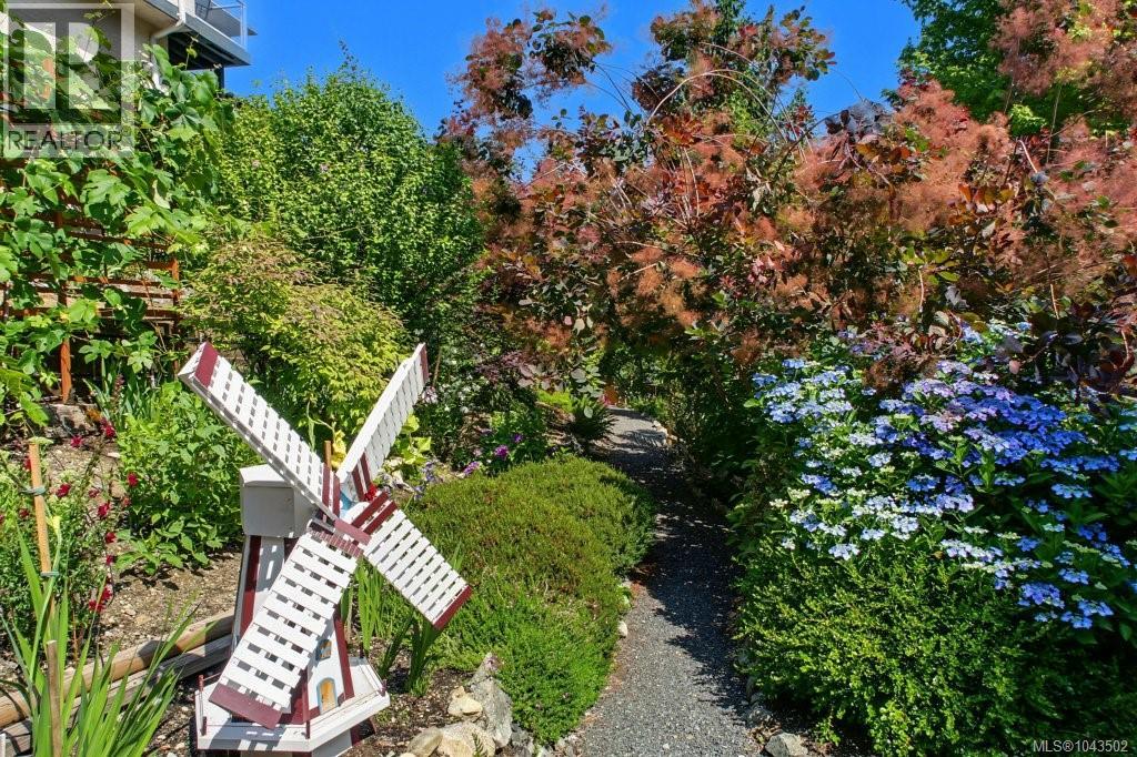 For Sale: 2305 Mate Pl, Nanoose Bay, ON | 4 Bed, 3 Bath House for $295,000. See 26 photos!