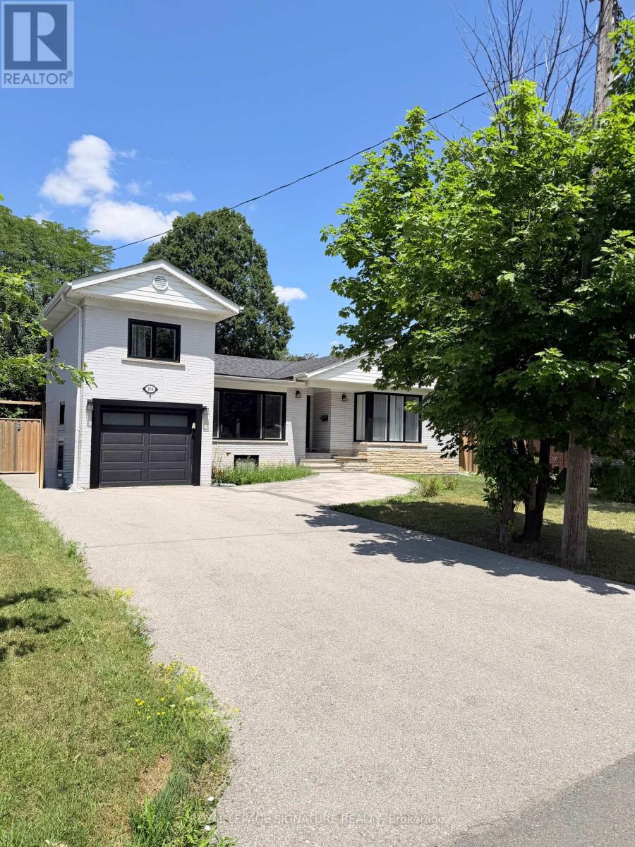 104 Great Oak Drive, Toronto, Ontario M9A 1N5 - Photo 2 - W13581770