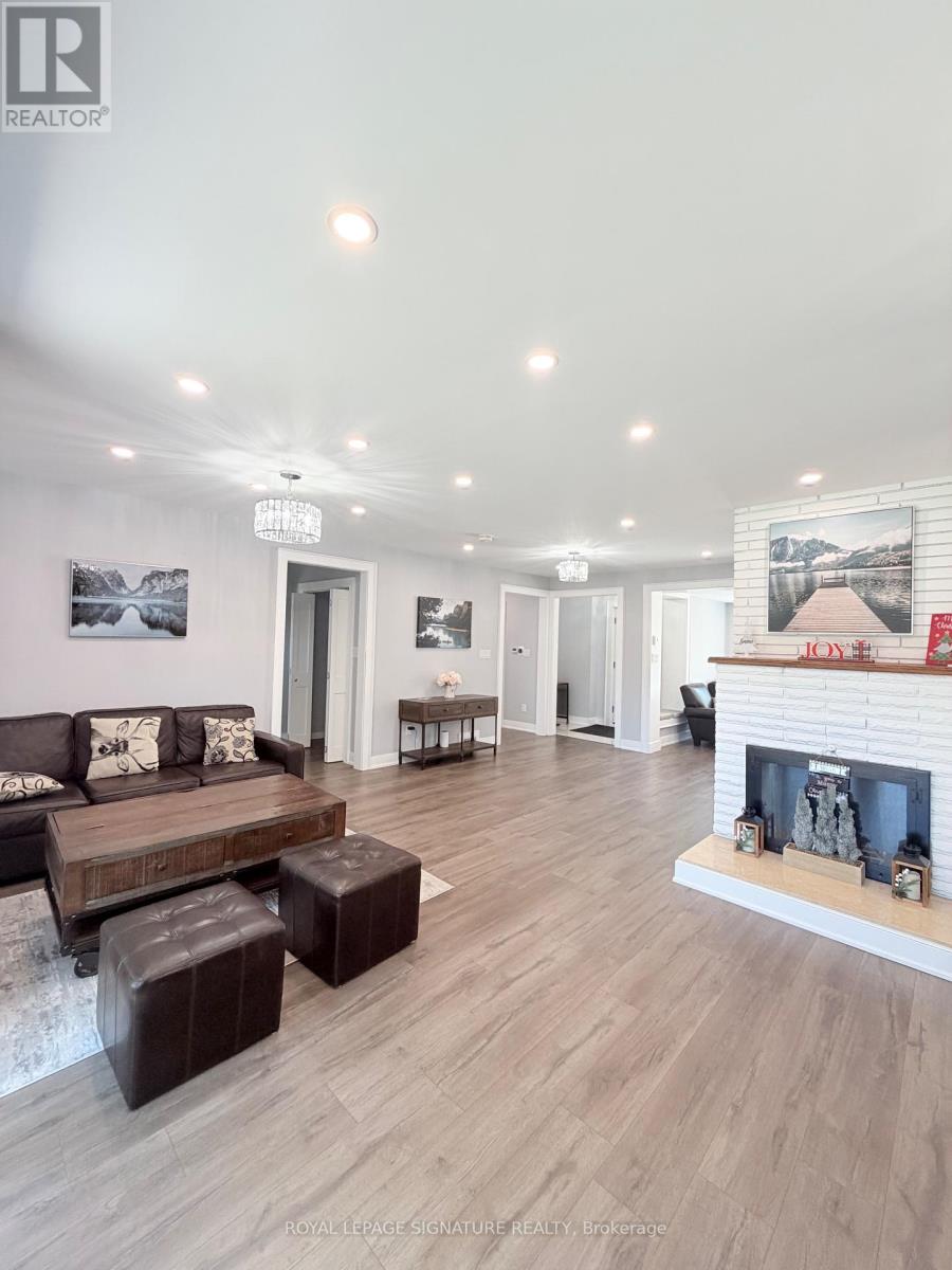 104 Great Oak Drive, Toronto, Ontario M9A 1N5 - Photo 13 - W13581770