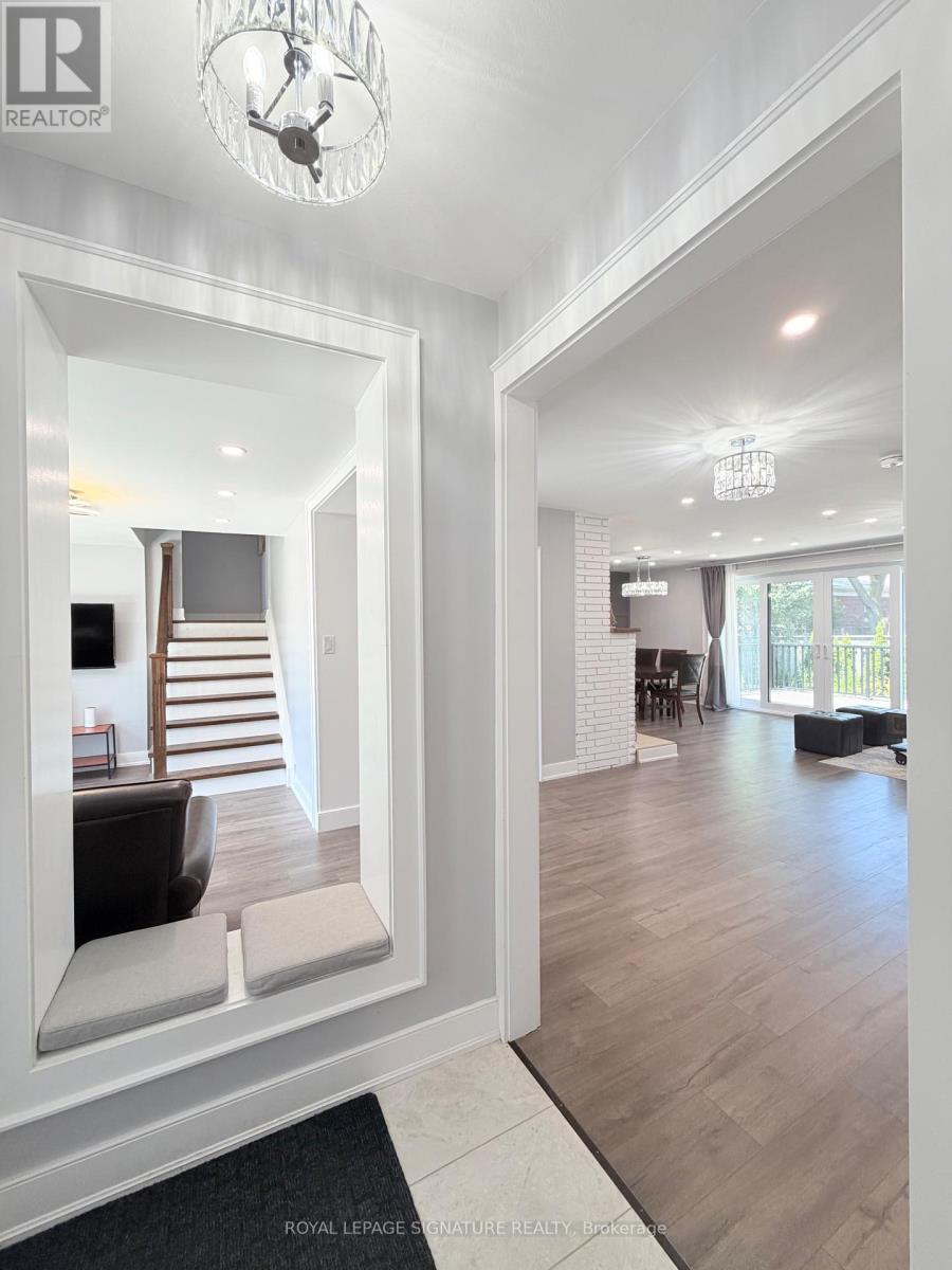 104 Great Oak Drive, Toronto, Ontario M9A 1N5 - Photo 4 - W13581770