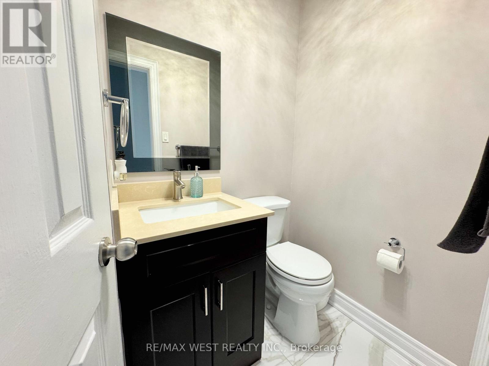 40 Maplehurst Square, Brampton, Ontario L6Z 1J6 - Photo 19 - W13582012