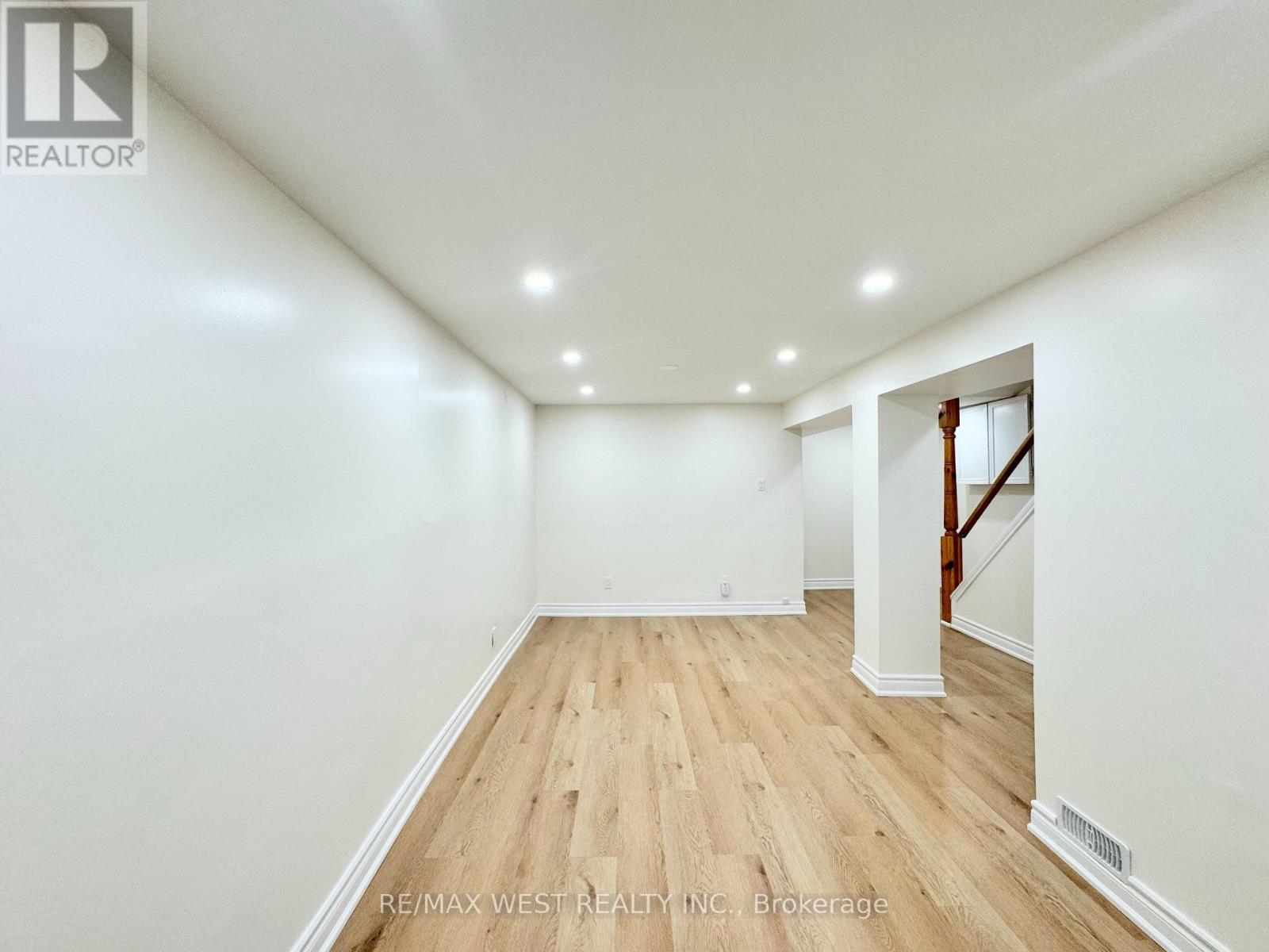 40 Maplehurst Square, Brampton, Ontario L6Z 1J6 - Photo 33 - W13582012