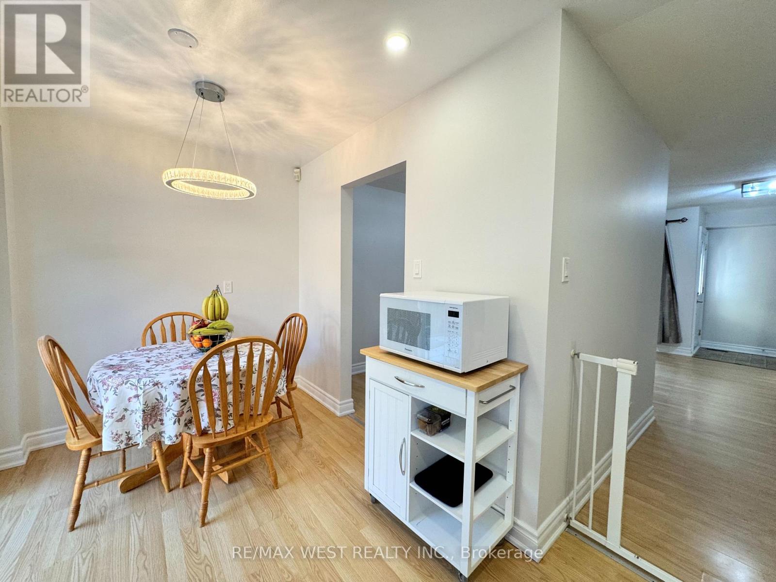 40 Maplehurst Square, Brampton, Ontario L6Z 1J6 - Photo 18 - W13582012