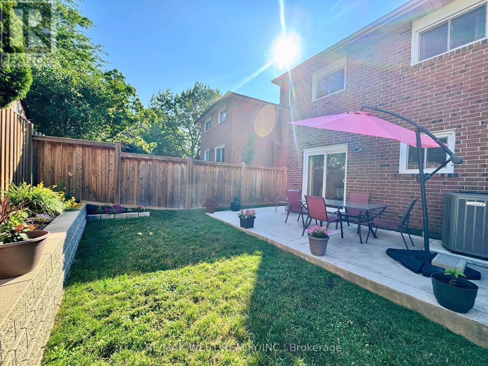 40 Maplehurst Square, Brampton, Ontario L6Z 1J6 - Photo 36 - W13582012