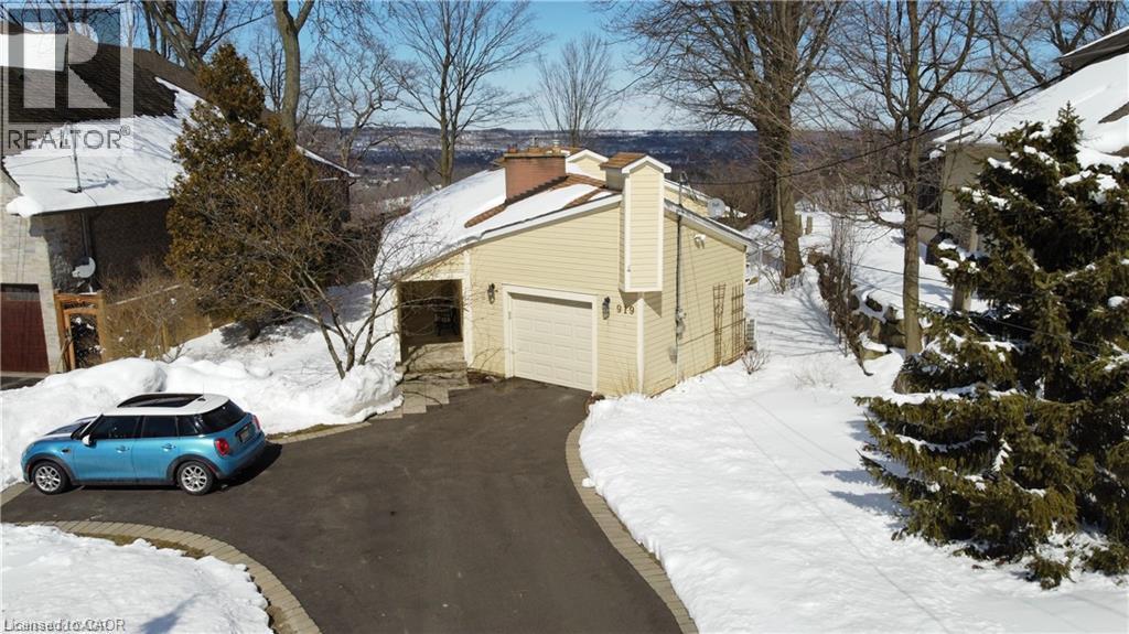 919 Montgomery Drive, Ancaster, Ontario  L9G 3H6 - Photo 4 - 40849438