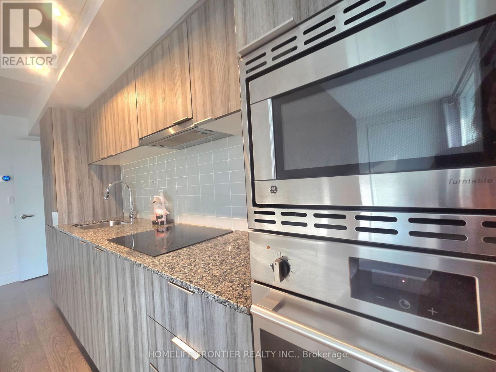 1701 - 955 Bay Street, Toronto, Ontario M5S 2A2 - Photo 3 - C13091068
