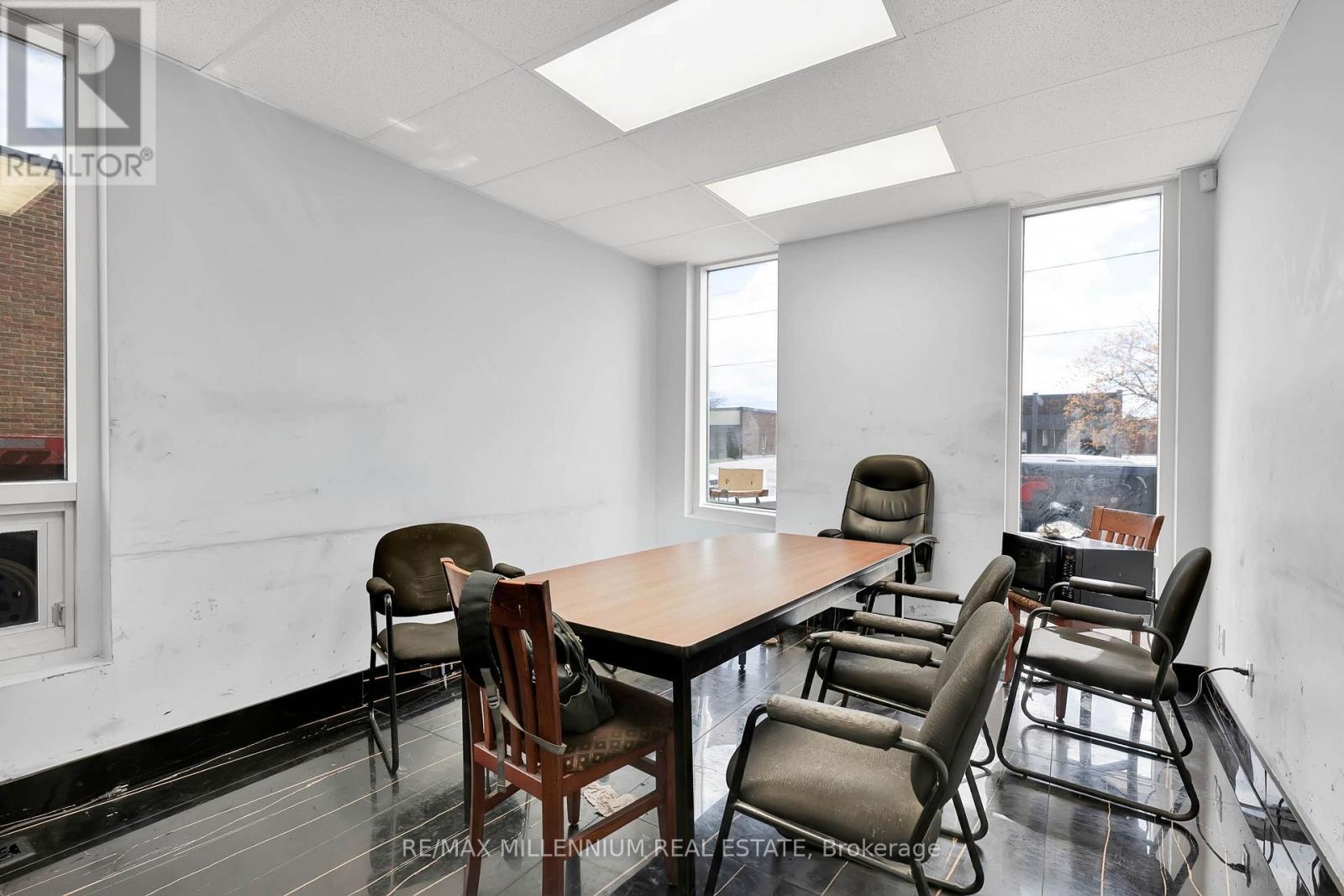 5435 Maingate Drive, Mississauga, Ontario L4W 1G6 - Photo 13 - W13582106