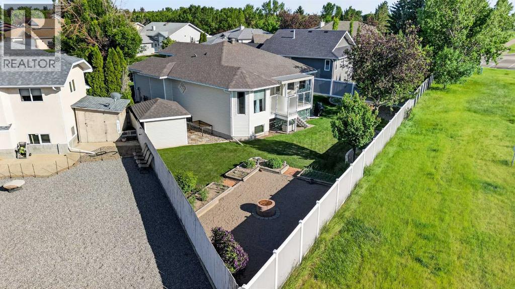 27 Cougar Bay N, Lethbridge, Alberta  T1H 6H3 - Photo 43 - A2327209