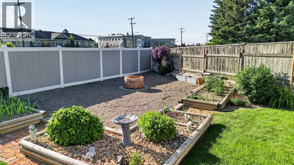 27 Cougar Bay N, Lethbridge, Alberta  T1H 6H3 - Photo 49 - A2327209