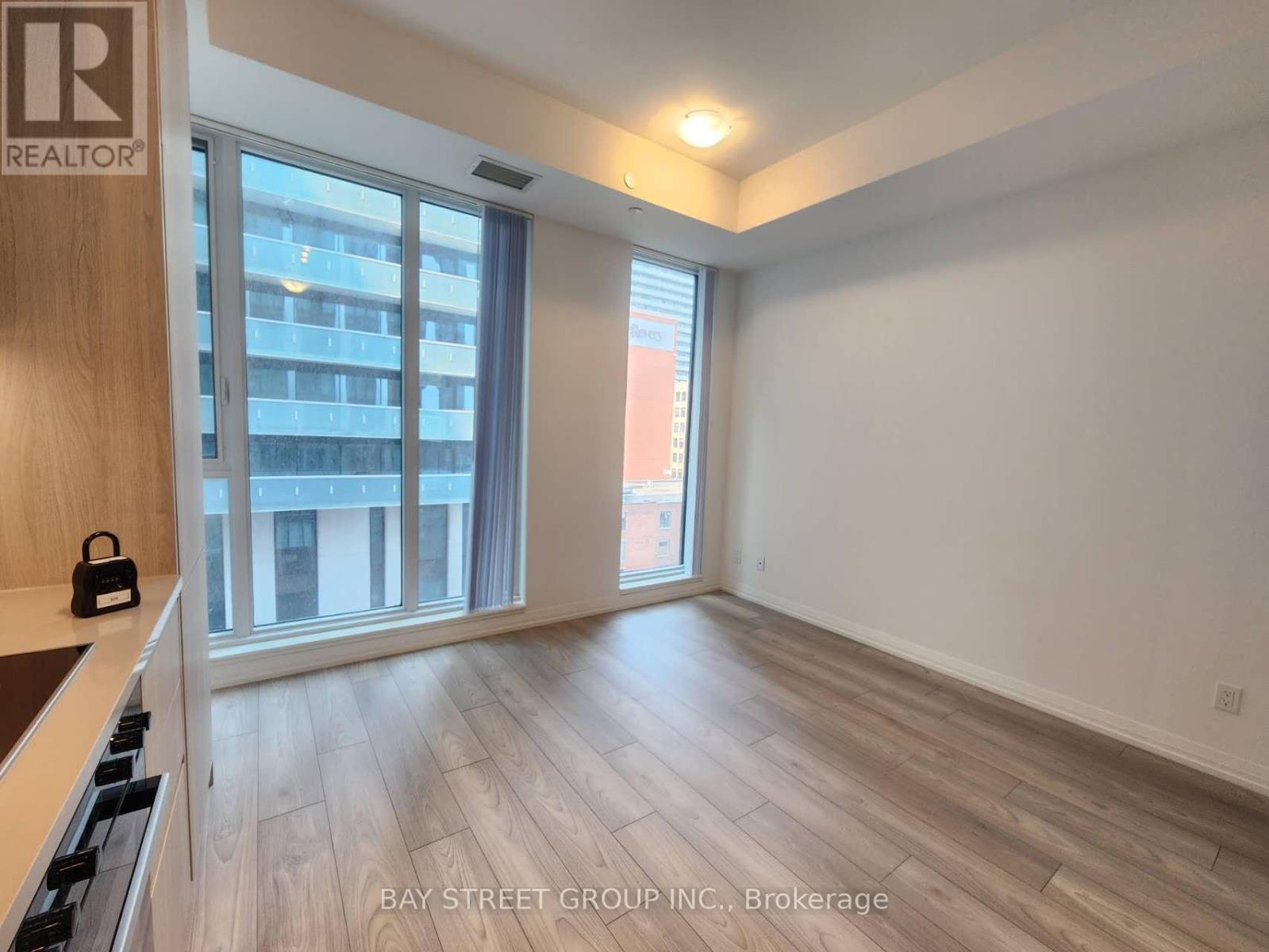 829 - 400 King Street W, Toronto, Ontario M5V 0X8 - Photo 11 - C13582128