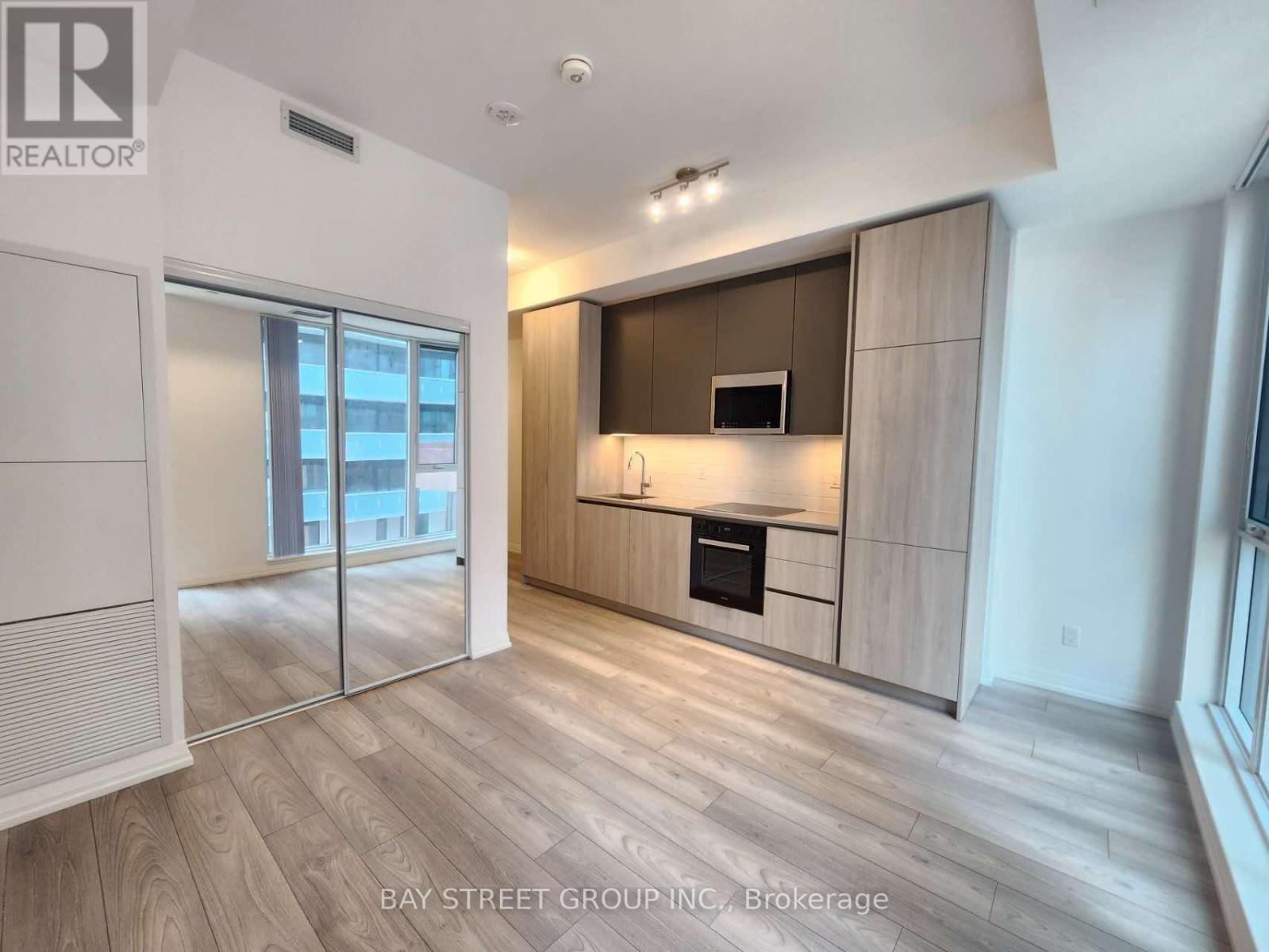 829 - 400 King Street W, Toronto, Ontario M5V 0X8 - Photo 7 - C13582128
