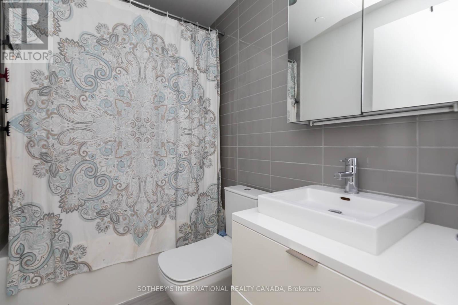 2308 - 170 Bayview Avenue, Toronto, Ontario M5A 0M4 - Photo 11 - C13582136