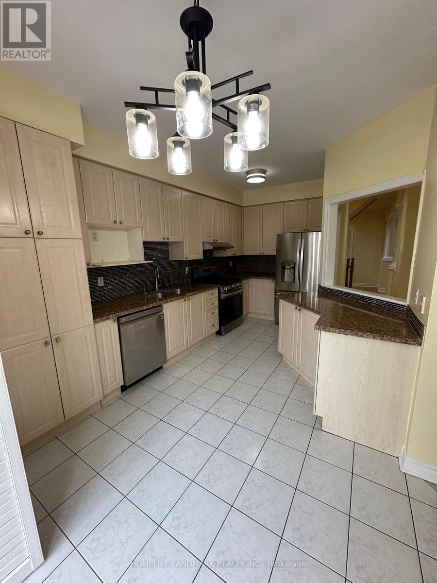 544 Matisse Place, Mississauga, Ontario L5W 1M3 - Photo 10 - W13582124
