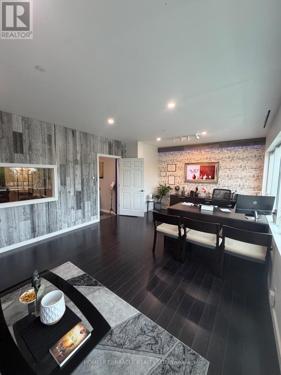 8 Zenway Boulevard, Vaughan, Ontario L4H 0S5 - Photo 3 - N13582140