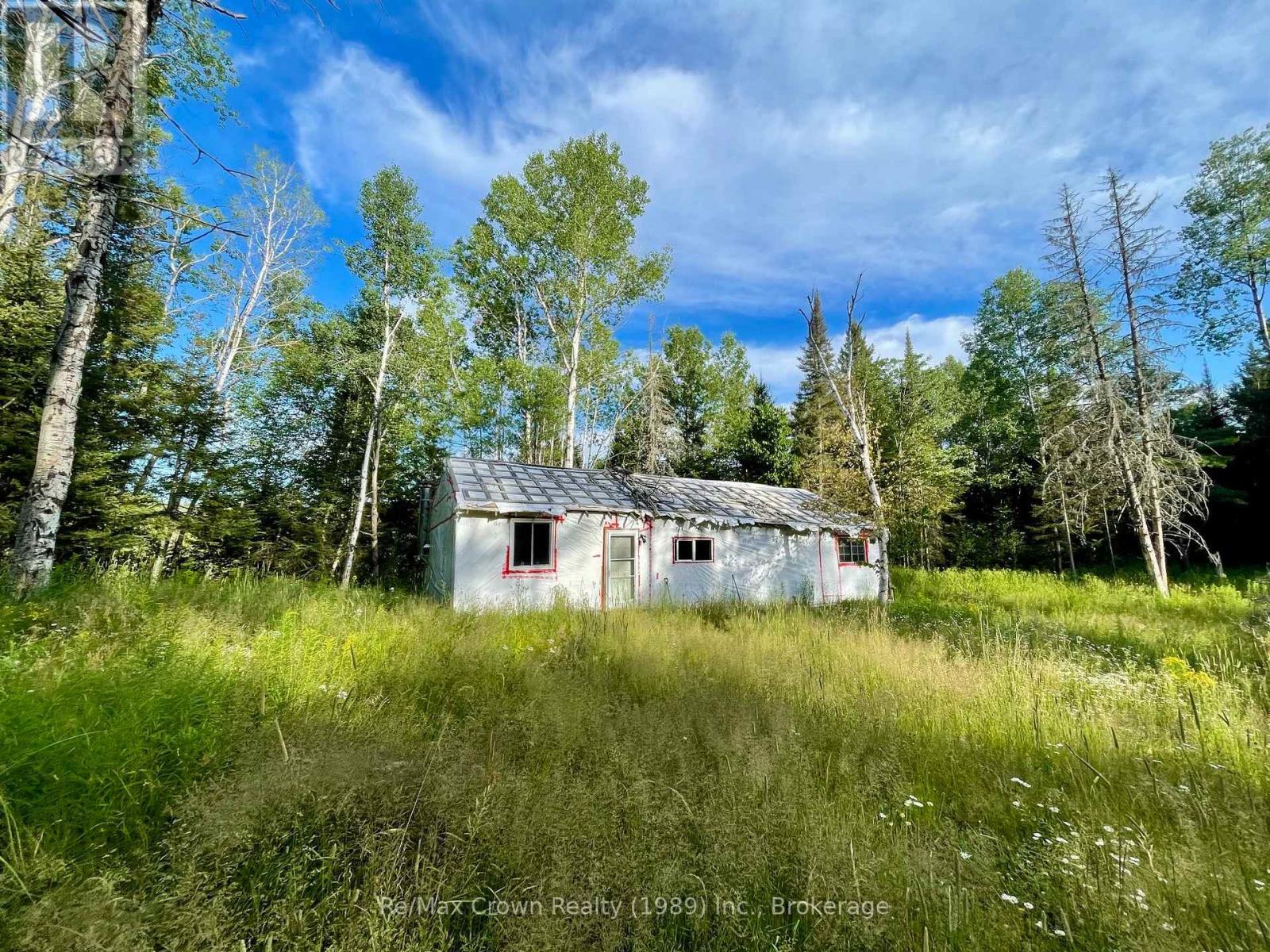 1106 Commanda Lake Road, Parry Sound Remote Area, Ontario  P0H 2R0 - Photo 2 - X13582144