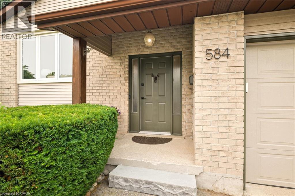 584 Westvale Drive, Waterloo, Ontario  N2T 1K2 - Photo 4 - 40848617