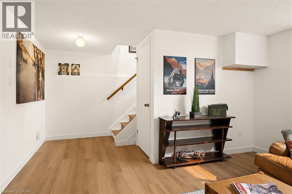 584 Westvale Drive, Waterloo, Ontario  N2T 1K2 - Photo 28 - 40848617