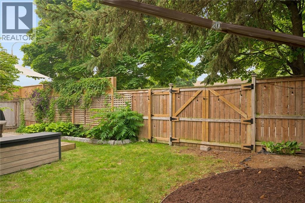 584 Westvale Drive, Waterloo, Ontario  N2T 1K2 - Photo 42 - 40848617