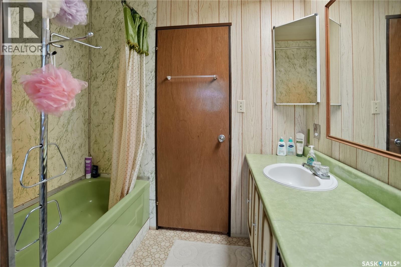 771 Joseph Crescent, Cochin, Saskatchewan  S0M 1L0 - Photo 16 - SK042917