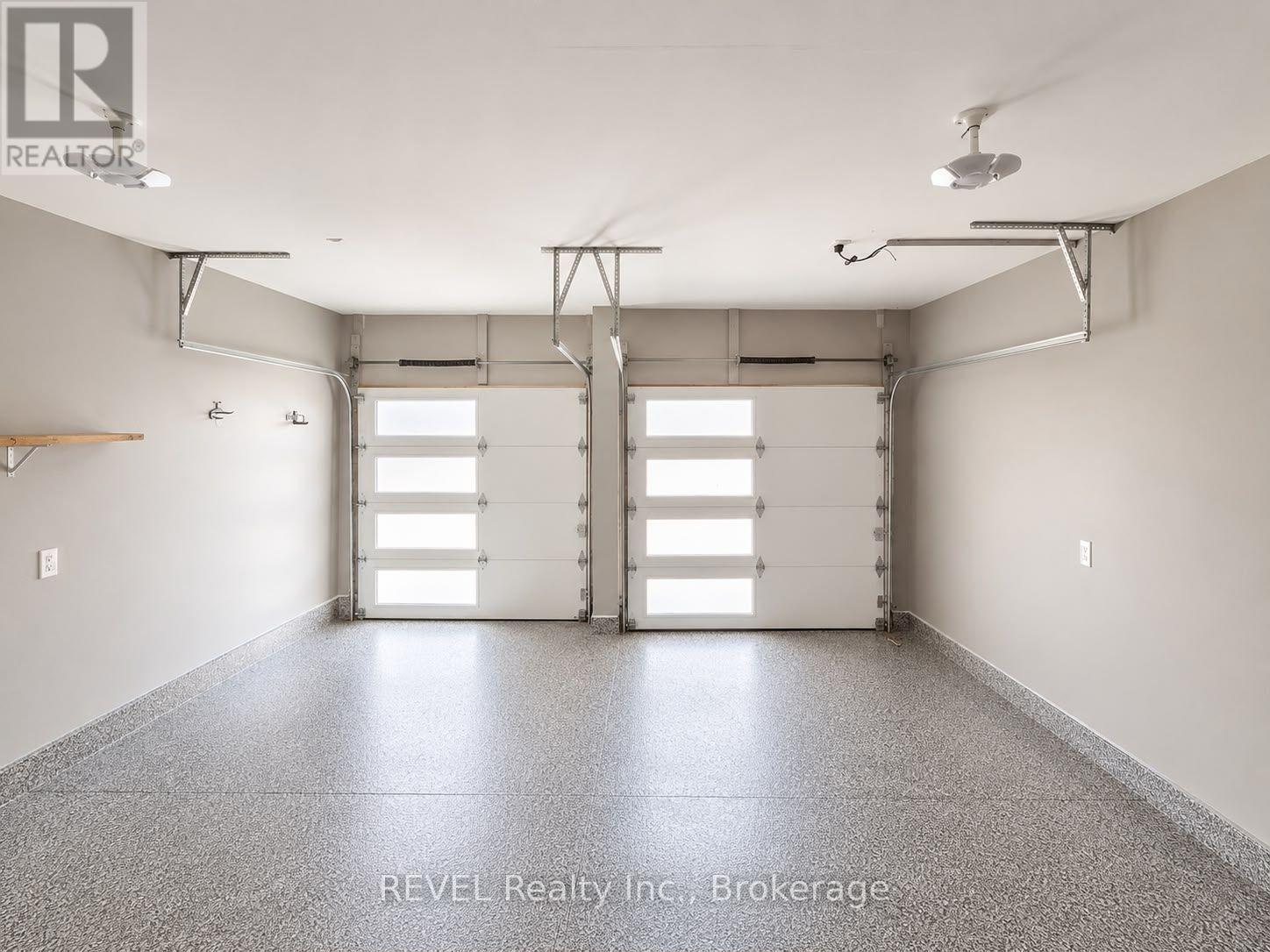 4 Mclaughlin Street, Welland, Ontario L3B 0J8 - Photo 4 - X13581828