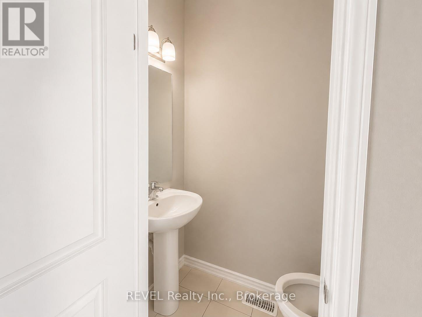 4 Mclaughlin Street, Welland, Ontario L3B 0J8 - Photo 9 - X13581828