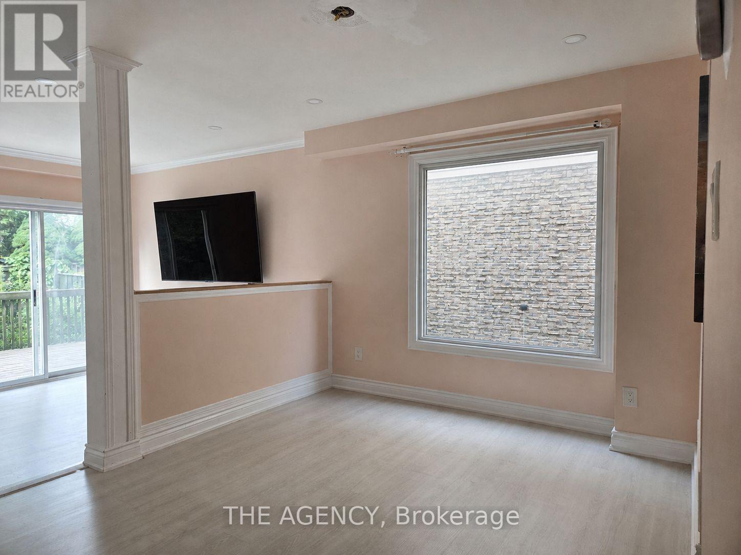 107 Reed Drive, Ajax, Ontario  L1S 6V3 - Photo 4 - E13582182