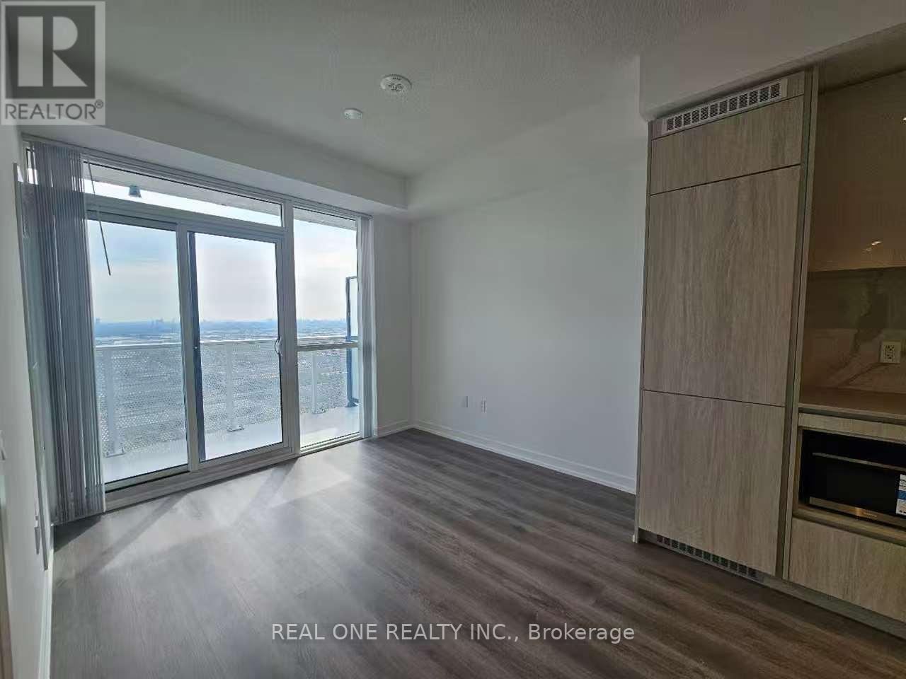 3908 - 28 Interchange Way, Vaughan, Ontario L4K 0P8 - Photo 6 - N13582192