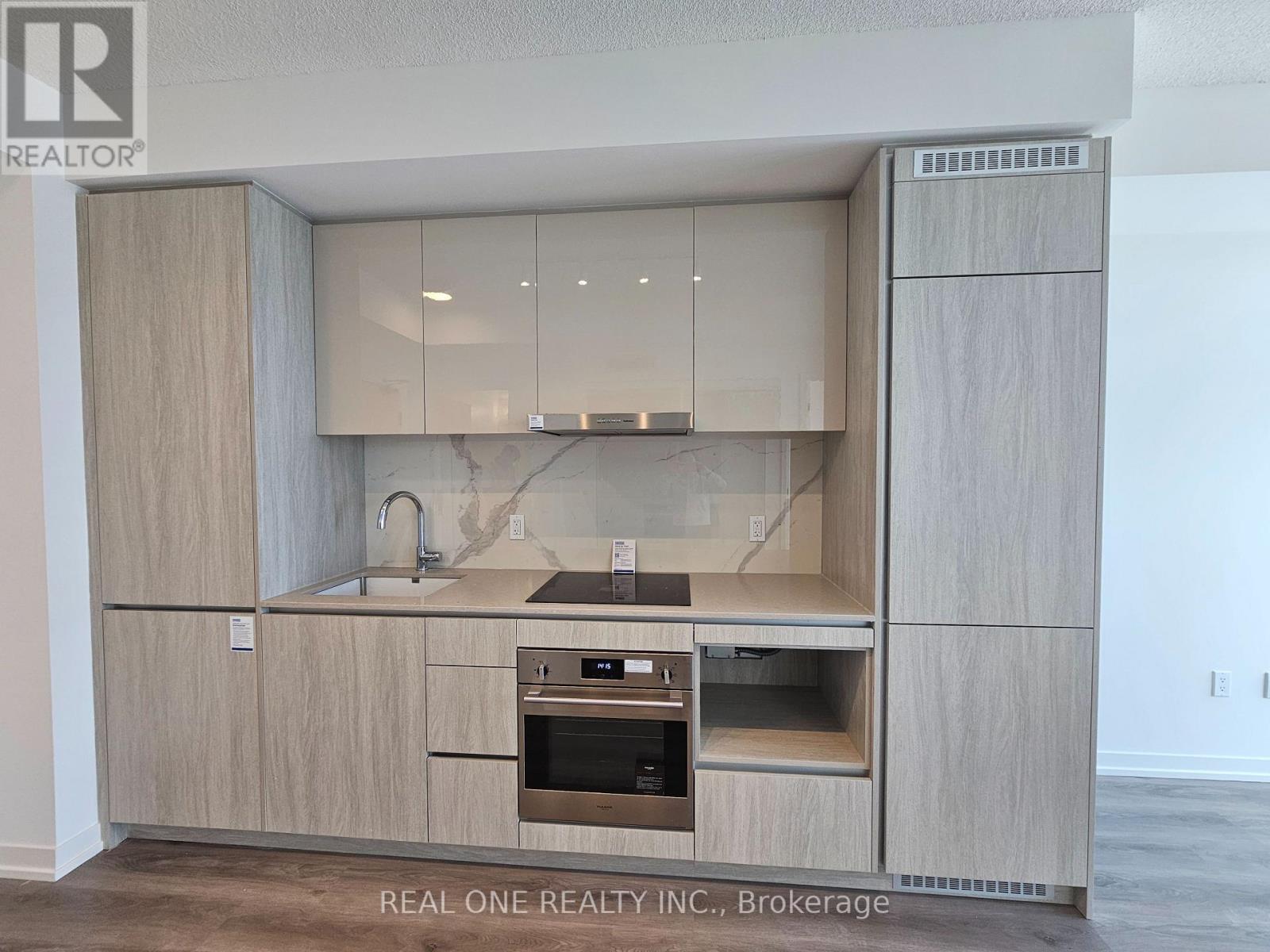 3611 - 28 Interchange Way, Vaughan, Ontario L4K 0P8 - Photo 6 - N13582196
