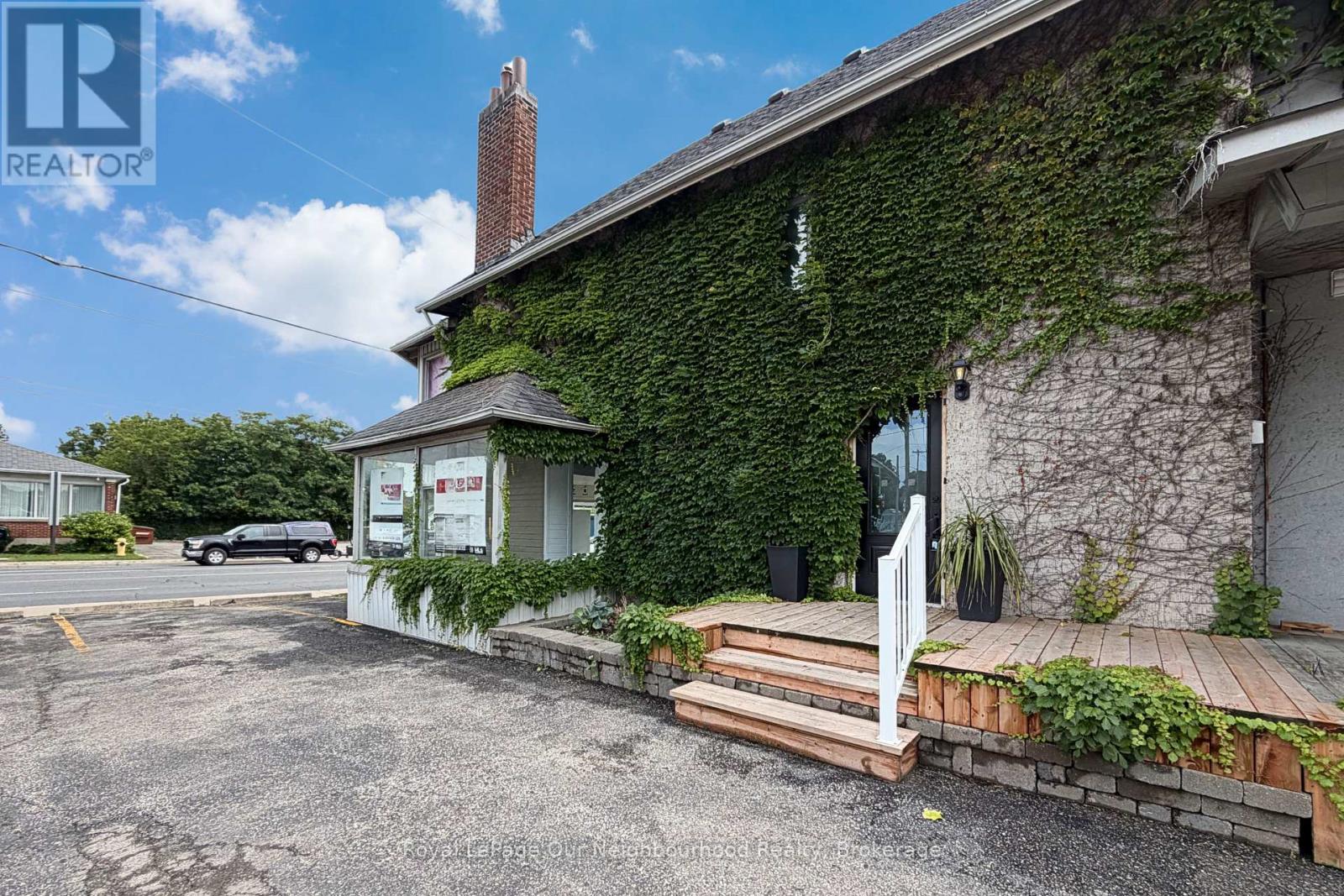1 - 26 Ritson Road N, Oshawa (O'neill), Ontario  L1G 5P3 - Photo 1 - E13582214