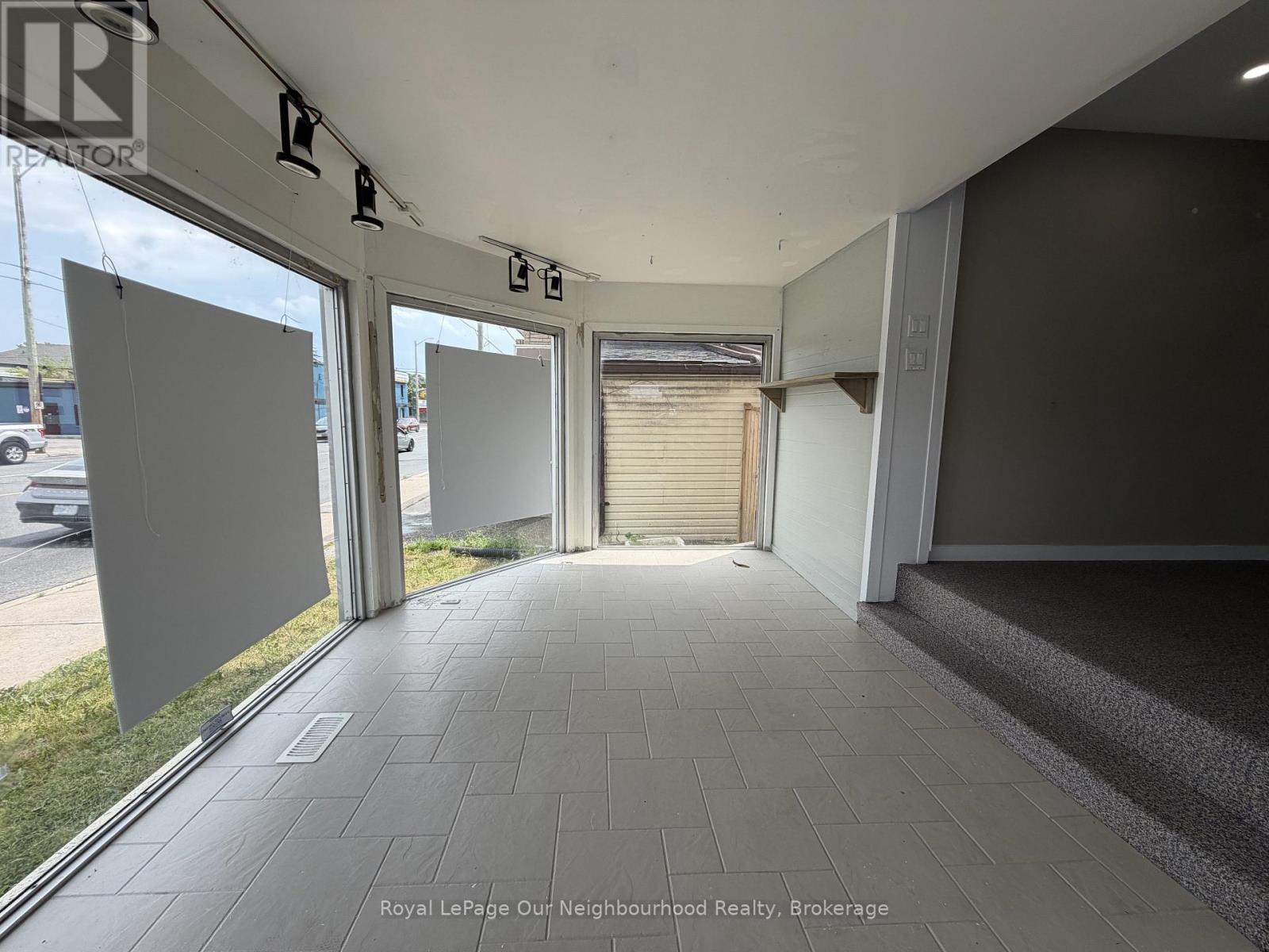 1 - 26 Ritson Road N, Oshawa (O'neill), Ontario  L1G 5P3 - Photo 12 - E13582214