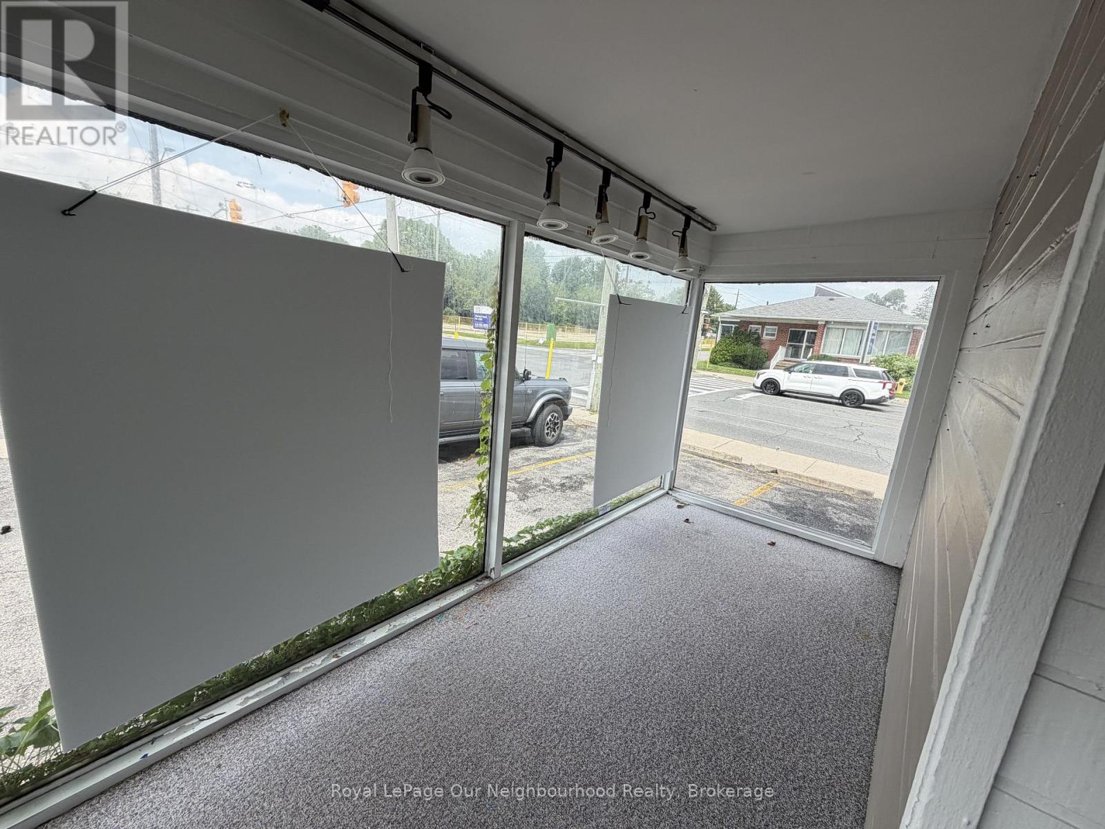1 - 26 Ritson Road N, Oshawa (O'neill), Ontario  L1G 5P3 - Photo 16 - E13582214
