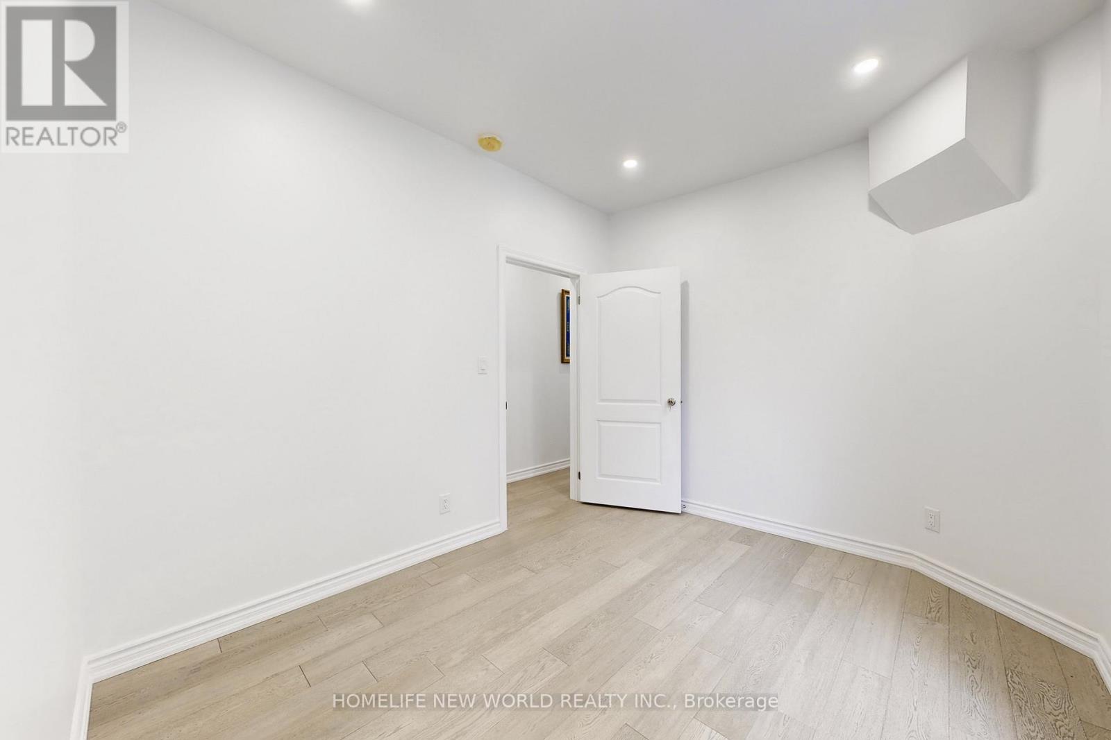38 Kensington Avenue, Toronto, Ontario  M5T 2J9 - Photo 24 - C13582198