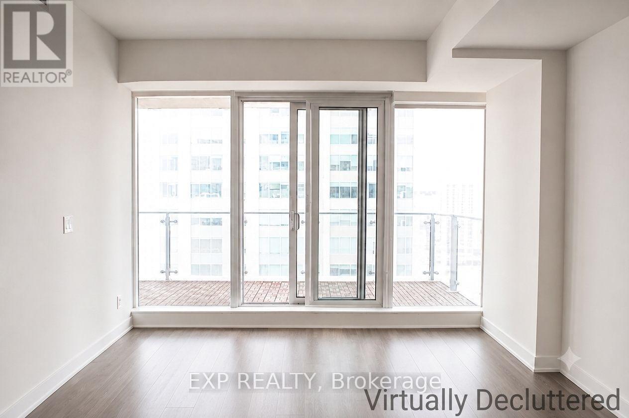 2011 - 1 Bloor Street E, Toronto, Ontario  M4W 0A8 - Photo 3 - C13582200