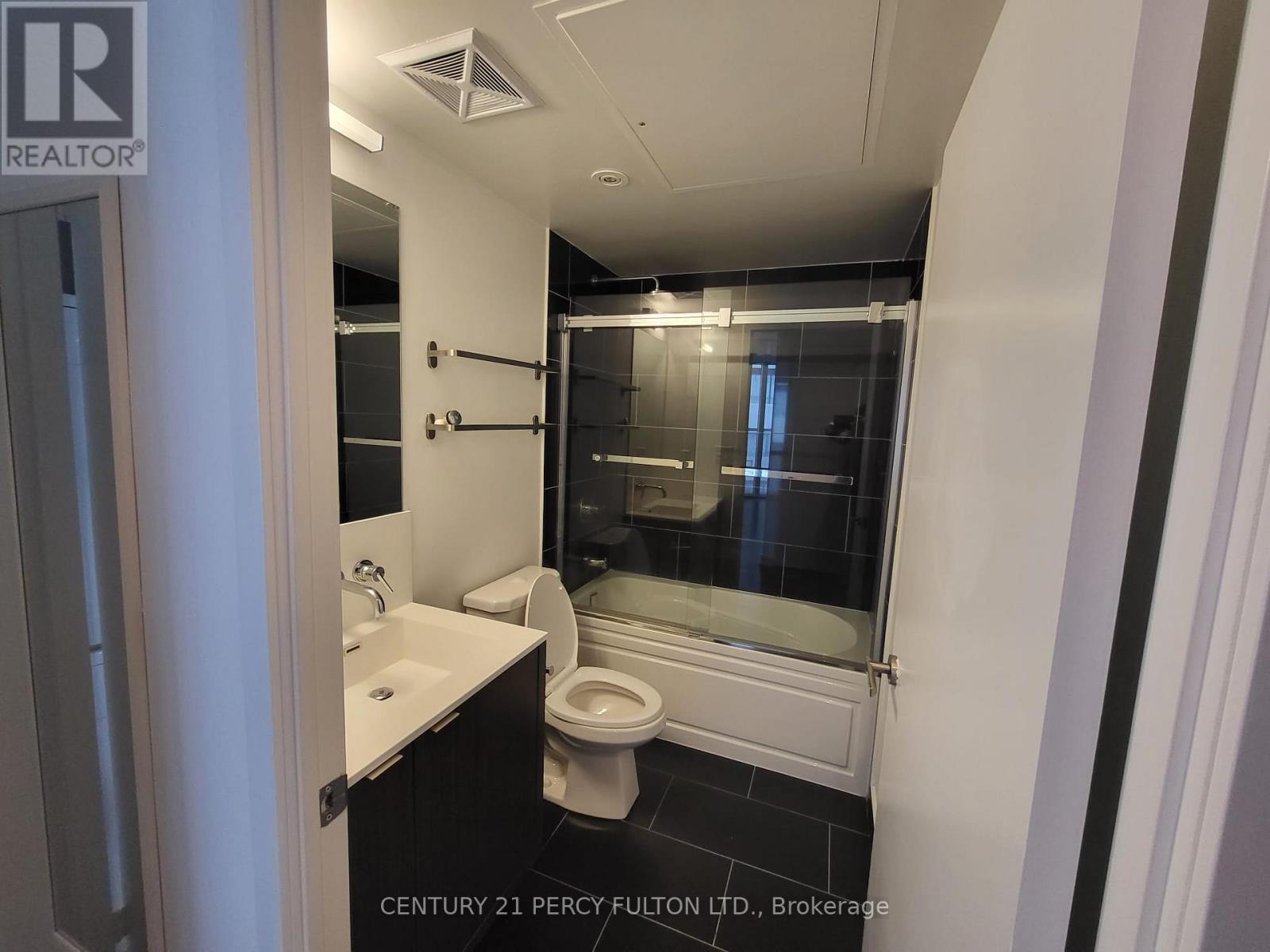 5902 - 88 Harbour Street, Toronto, Ontario M5J 1B7 - Photo 6 - C13582226