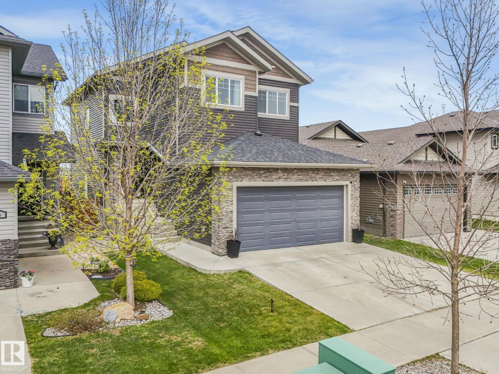 12 SANDALWOOD PL, Leduc